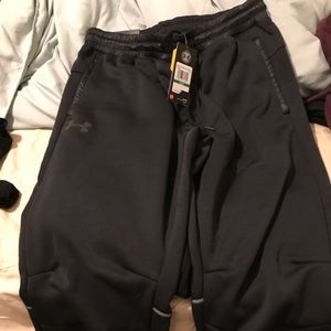 Men’s under armor sweats